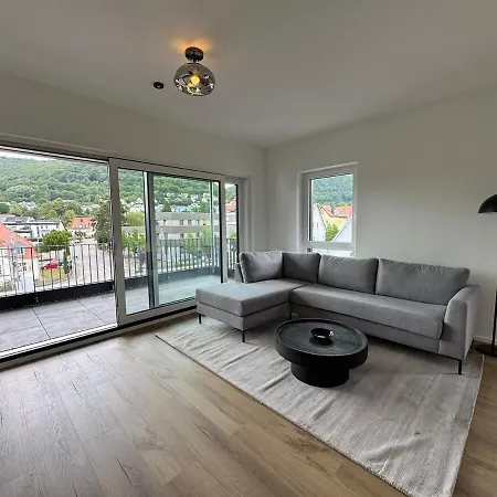 Penthouse Mit Weitblick Heubach 아파트